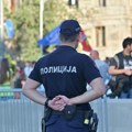 Konstitutivna sednica SO Kula, ispred zgrade se okupile dve grupe građana, stigla i policija