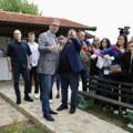 Vučić: "MOL će morati da drži otvorenom rafineriju u Pančevu ako hoće da kupi NIS"