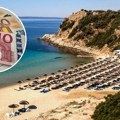 Šok na plažama u Grčkoj: Uvedena minimalna potrošnja uz ležaljke, jedno piće više nije dovoljno