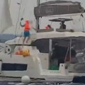 Ovo je jedrilica sa koje je pao skiper zbog nevremena u Dalmaciji: avion nadleće ostrvo, svi ga traže