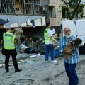 Najmanje 12 poginulih u Kijevu u ruskom napadu, Ukrajina nema dovoljno PVO projektila