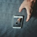 Pričali ste o novom frižideru, a onda vam je iskočila reklama: Zbog čega imate osećaj da vam telefon "čita misli"?