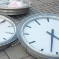 У недељу почиње летње рачунање времена: Часовници померају сат унапред