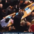 (VIDEO) Tuča u gruzijskom parlamentu zbog zakona o stranim agentima