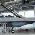 AP: Ukrajina dobila prve borbene avione F-16 koje je mesecima tražila