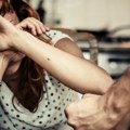 Danima proganjao bivšu partnerku, pa zaradio krivičnu prijavu Ostavljao uvredljive poruke i zvao sa skrivenog broja