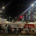 Osmi dan protesta “Pobunjenog univerziteta” ispred Vlade Srbije