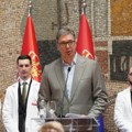 Uživo (video) Vučić prisustvuje ceremoniji uručenja ugovora o radu najboljim diplomcima medicinskih fakulteta