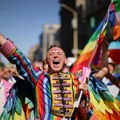 Hiljade demonstranata marširalo kroz Budimpeštu podržavajući prava LGBTQ+: Nose transparente protiv Orbana, desničari pokušali…