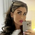 Lepoj medicinskoj sestri infekcija jela meso nakon operacije grudi: Htela da obuče kupaći, nastao užas: "Mama, nemoj da umreš"…