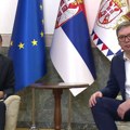 Vučić sa Bekeratom: Evropske integracije i članstvo u EU ostaju strateški cilj Srbije