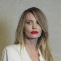 "Da li je to ona imala šlog?": Novo lice Anđeline Džoli alarmiralo i doktore, a evo šta kažu!"