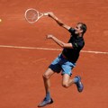 Veliki šok na startu Rolan Garosa: Medvedev izgubio najluđi meč u sezoni