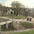 Turistički vodič: Bezbednost vodiča i turista od napada bandi na Kalemegdanu važnija od noćnog zatvaranja