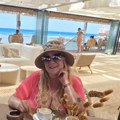 "Dok sam se porađala, on me je varao u našem krevetu sa konobaricom": Pevačica o bolu koji je doživela nakon što je postala…