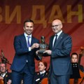 Ministru odbrane uručena nagrada „Vojvoda Živojin Mišić“