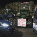 Poljoprivrednici blokirali Trijumfalnu kapiju u Parizu, uhapšeno 66 osoba