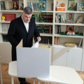 Избори у Хрватској: до 16.30 гласало чак 50,6 одсто бирача, знатно више него на претходним