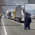 Teška saobraćajka napravila kolaps na Ibarskoj: Blokirane obe trake, stvorile se kilometarske kolone (video)