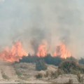 Grom izazvao pakao kod Čačka! Buknulo odjednom, vatra ide ka kućama!