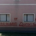 Strašne scene u Futogu: porodična kuća studenta Vladimira Balaća na meti "zboraša"