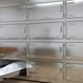 Skandal u Britaniji: Direktorka mrtvačnice odnosila tela beba u svoju kuću, ljuljala ih i puštala im crtaće