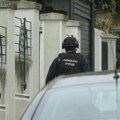 Saslušani osumnjičeni za bacanje bombe, do kuće Zdravka Čolića stigli taksijem i trotinetom
