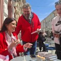 Poznatoj spisateljici Kseniji Ćaćić Gradska biblioteka u Novom Sadu naprasno otkazala gostovanje: Ona podelila knjige ispred…