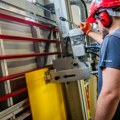 Industrijska plastika u Beogradu: Kompletan lager ploča i šipki uz sečenje na meru