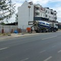 (Foto, video) Na luksuznom "mercedesu" nađeni krvavi tragovi! Ovde je došlo do filmske otmice u Novom Sadu: Muškarac tukao…