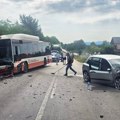 Oba vozača zbrinuta u kraljevačkoj bolnici: Strašan udes autobusa i auta kod Kraljeva, jeziva slika na putu