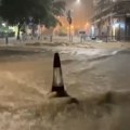 Reke na beogradskim ulicama Sručilo se tone kiše, dok su svi spavali u prestonici je bio potop (video)