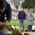 Supruga i sin ubijenog premijera Srbije položili cveće na grob Zorana Đinđića: Građani i političari celog dana odaju…