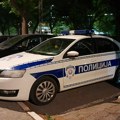 Uz pretnju nožem, maloletnici oteli novac Novosađaninu u stanu na Novom naselju