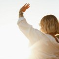 Dnevni horoskop za 8. maj 2025: Opozicija Meseca i Neptuna donosi emocionalnu maglu
