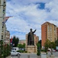 "Varvarski čin": Priština otela Gradsku biblioteku u Kosovskoj Mitrovici: 40.000 knjiga iza zapečaćenih vrata!
