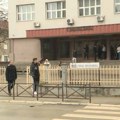 Gimnazija u Leskovcu prelazi na onlajn nastavu zbog prokišnjavanja obnovljenog krova