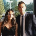 Mirku pitali za fotke na kojima je Vujadin prisan sa drugom devojkom: Nema šta kome da objašnjavam, rešiću to s njim