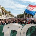„Za dom spremni sada, kao 1991!“ - Jezive neonacističke poruke protiv Srba sa protesta u Splitu