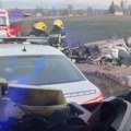 Automobil sleteo s puta kod Kragujevca, jedna osoba poginula