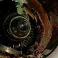 "Ljudi su počeli da vrište, deca da plaču" Novi horor snimak sa aerodroma - avion ubija čoveka na pisti (video)
