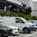 Pripadnik SAJ zaustavio pucača sa Novog Beograda Najnoviji detalji pucnjave u restoranu: Specijalac bio van dužnosti na piću…