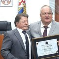 Privatni konsultantski institut uručio Cvetanoviću priznanje