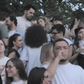 (Video) Grli se sa devojkom i šapuće joj na uvo: Uhvatili smo Gastoza u Beogradu, od Anđele ni traga ni glasa: Evo šta radi…