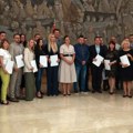 "Svako novo drvo koje zasadimo je dugoročno ulaganje" Pavkov potpisala ugovore sa 25 opština, skoro 100 miliona za…