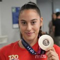 Adriana Vilagoš o podvigu na EP! Srpkinja sletela u Beograd, pa progovorila o zagrljaju sa Hrvaticom!