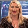 Mladenci stigli na proslavu, za njima i Šarapa: Dea ne skida osmeh na venčanju, koleginica joj donela kovertu