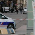 Izbodene dve devojčice: Napadnute nožem blizu škole u Francuskoj