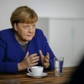 Angela Merkel jasna: "Ne odstupam od svojih odluka"