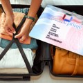 Jednu stvar svi zaboravljamo: Lekari Hitne pomoći ovo imaju u svom koferu kada krenu na letovanje: Detaljan spisak šta…